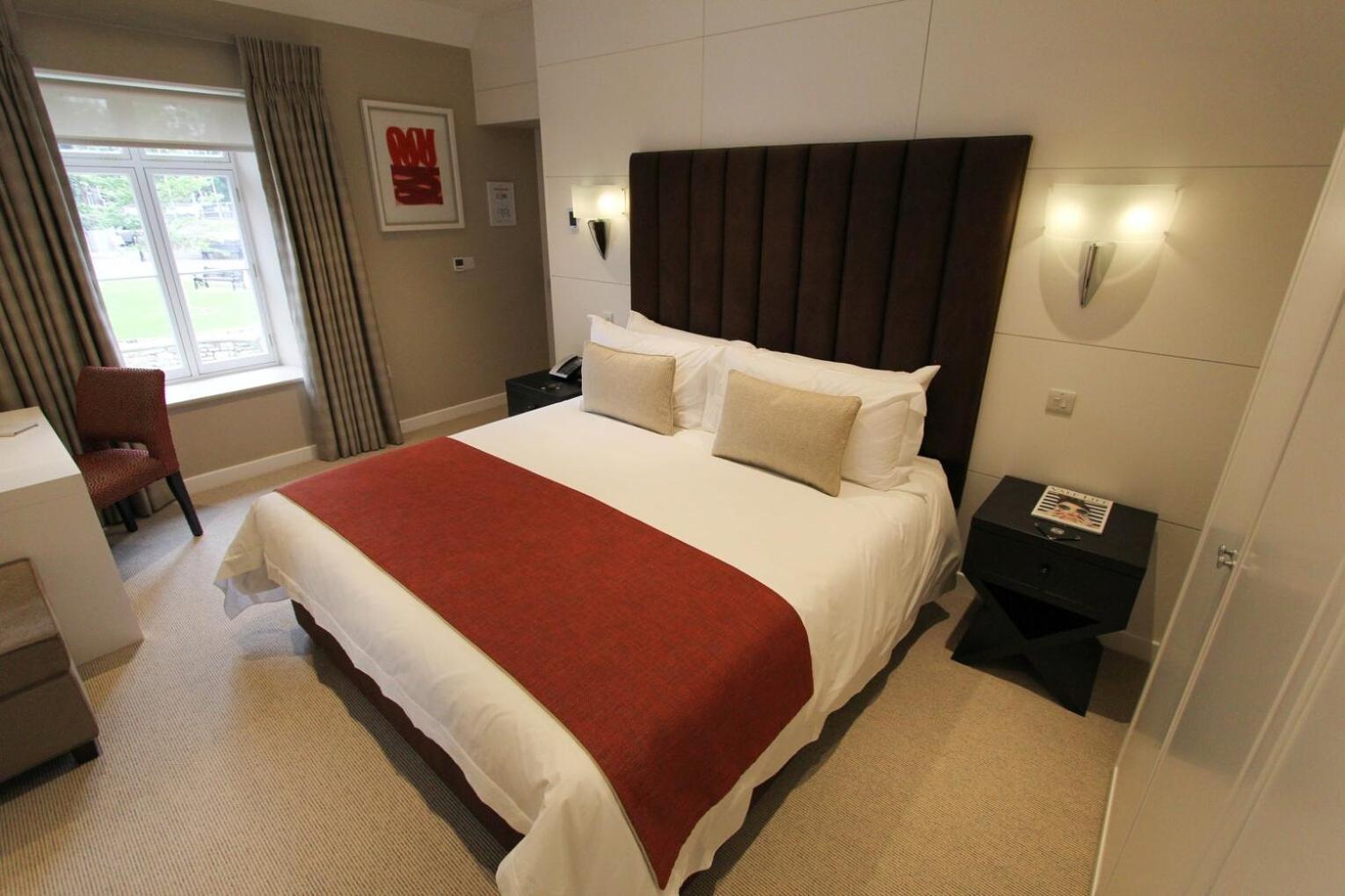 Cae Court Hotel Бридженд Экстерьер фото